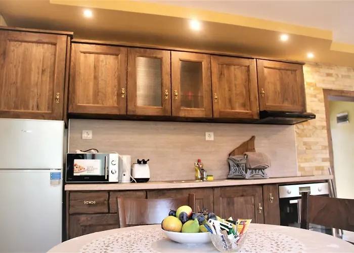 بيت للعطل Rupchini Houses