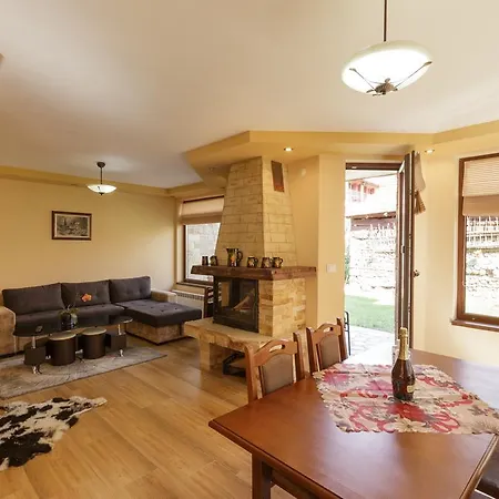 別荘 Rupchini バンスコ